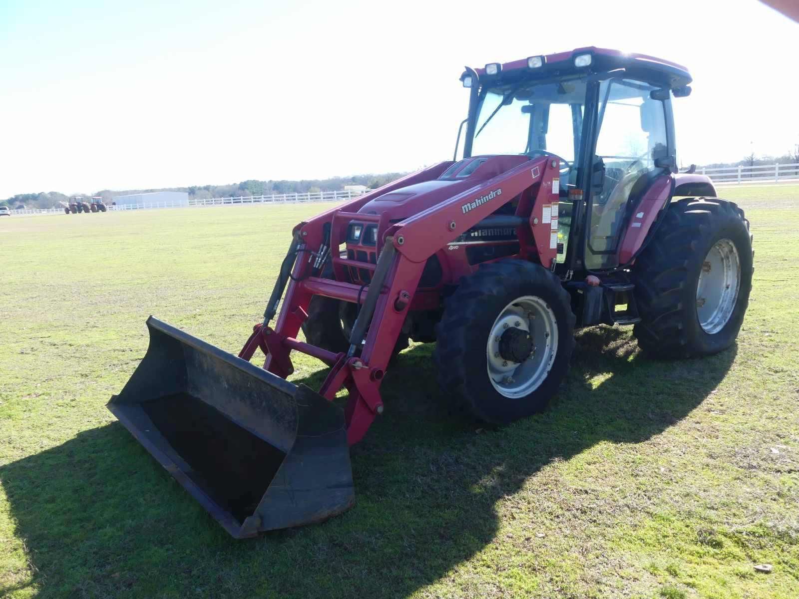 Main image Mahindra 8560