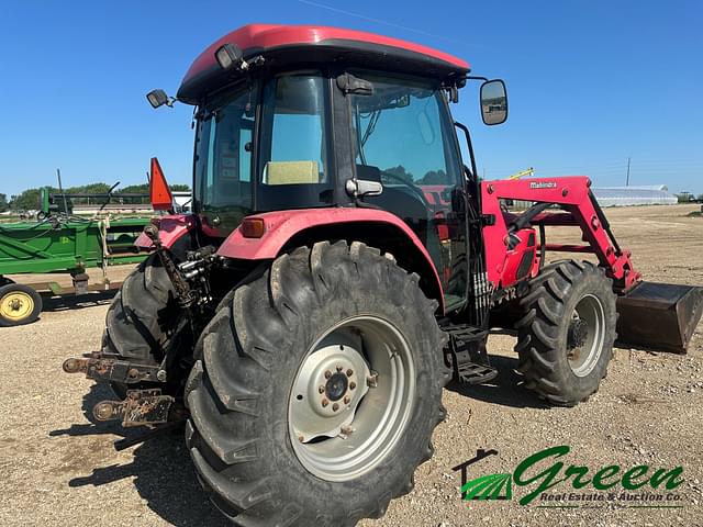 Image of Mahindra 8560 equipment image 4