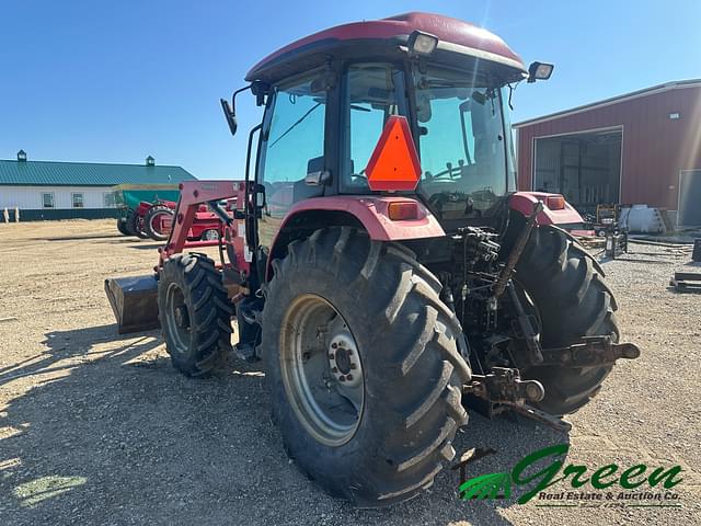 Image of Mahindra 8560 equipment image 2