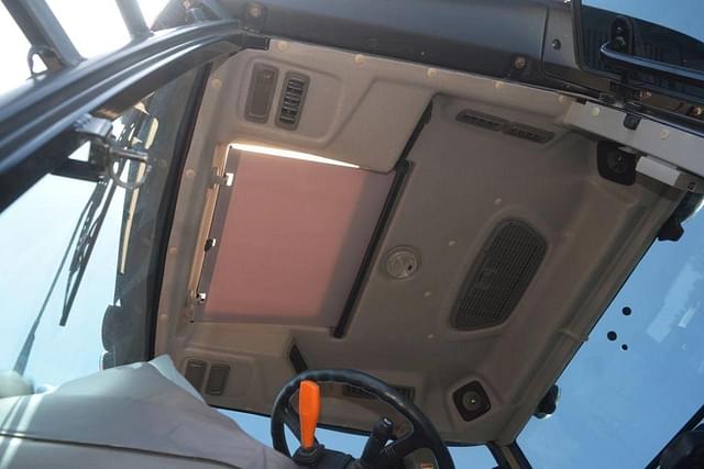 Image of Mahindra 9125S equipment image 4