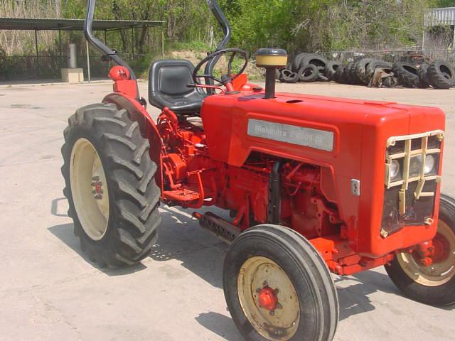 Image of Mahindra 4005 equipment image 4