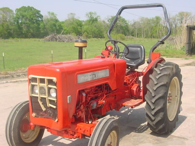 Image of Mahindra 4005 equipment image 3