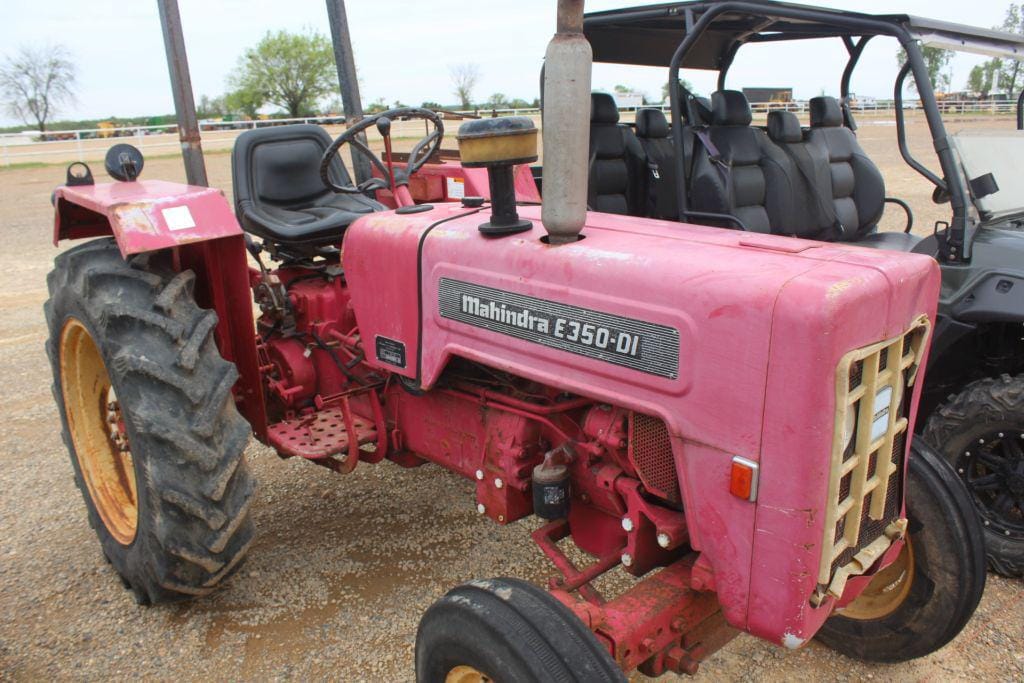 Main image Mahindra E350-DI