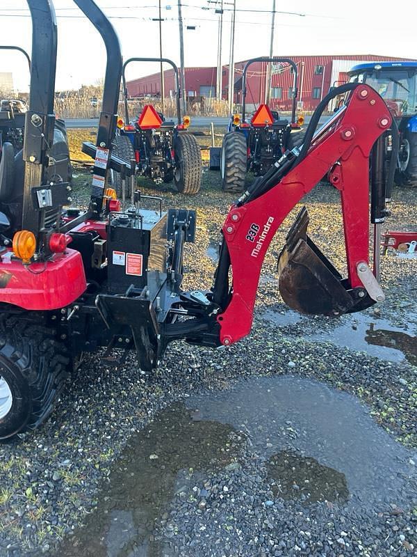 Image of Mahindra eMax 20S HST equipment image 1