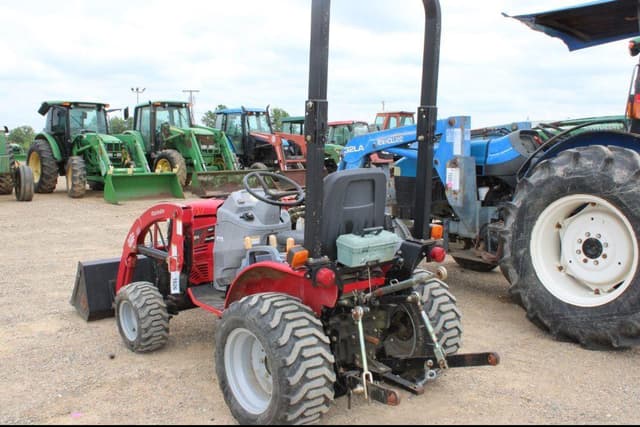 Image of Mahindra eMax 22 equipment image 1