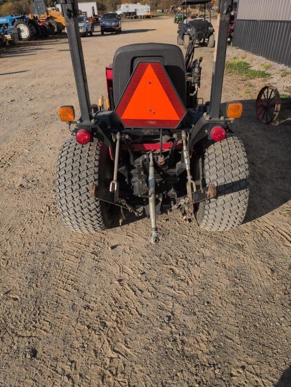 Image of Mahindra eMax 22 equipment image 2