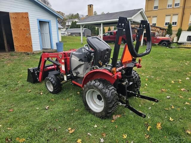 Image of Mahindra Max 24 equipment image 2