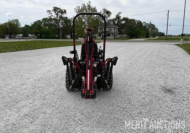 Image of Mahindra Max 24 equipment image 3