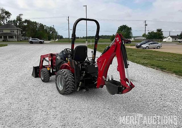 Image of Mahindra Max 24 equipment image 2