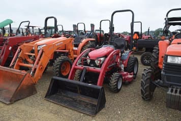 Main image Mahindra Max 25