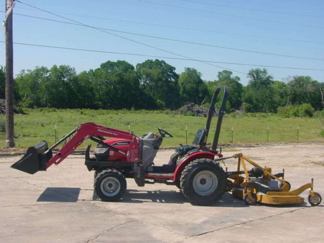 Image of Mahindra Max 28 XL Image 0