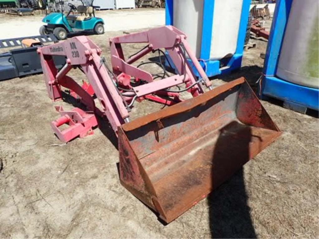 Main image Mahindra ML230