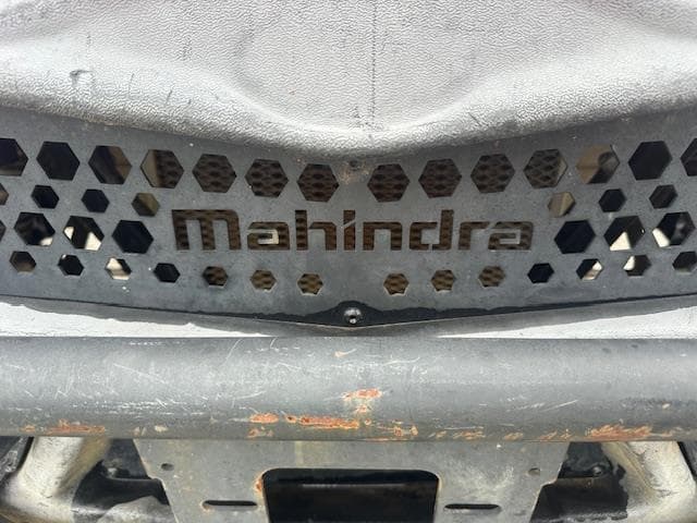 Image of Mahindra XTV1000S equipment image 3