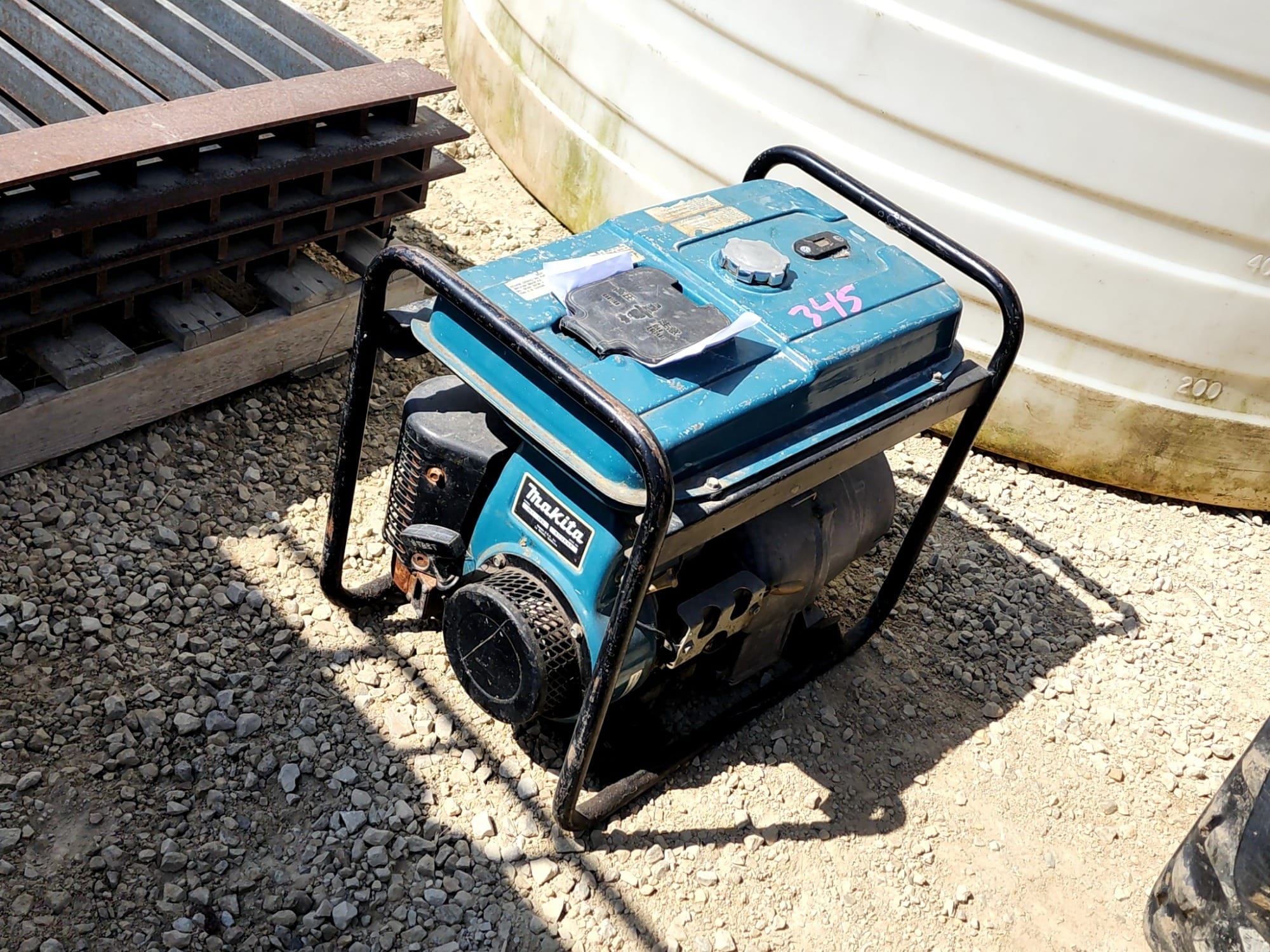 Main image Makita G2400R