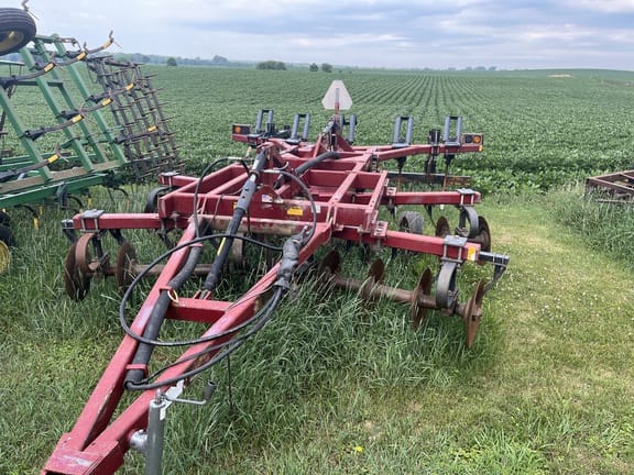 M&W 1165 Equipment Image0