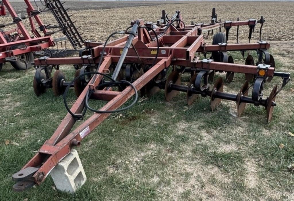 M&W 1465 Equipment Image0