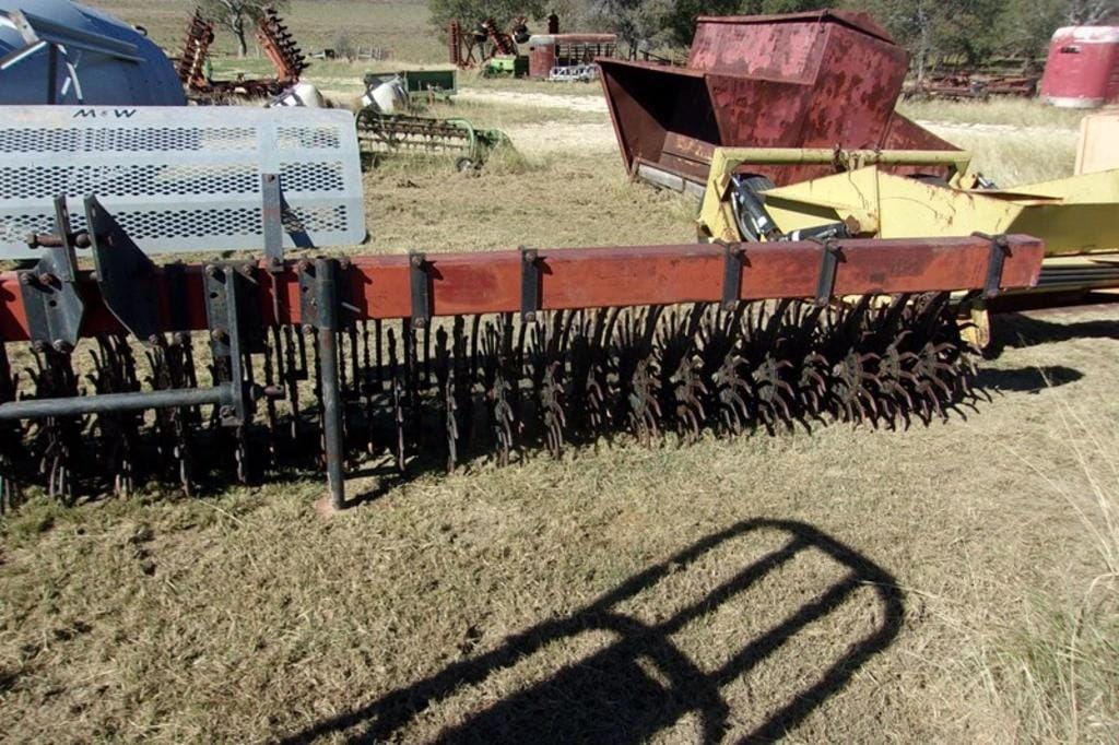 M&W 1821 Equipment Image0