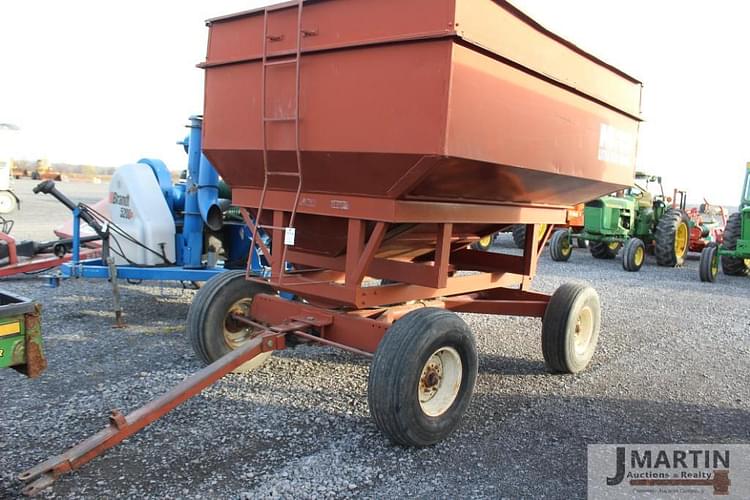 M&W Little Red Wagon Equipment Image0