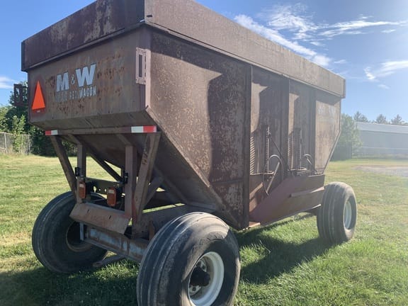 M&W Little Red Wagon Equipment Image0