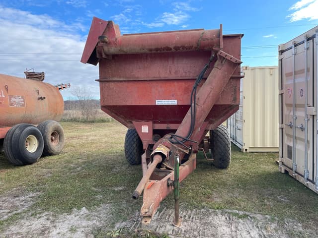 Image of M&W Little Red Wagon equipment image 1