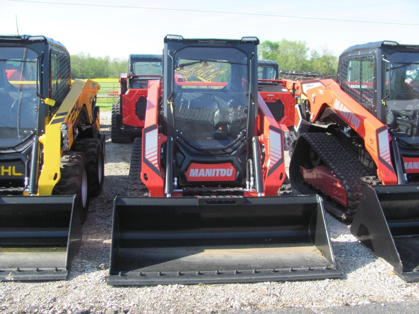 Manitou 2300VT Equipment Image0