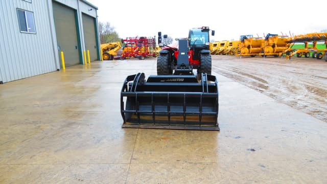 Image of Manitou Grapple Bucket equipment image 1