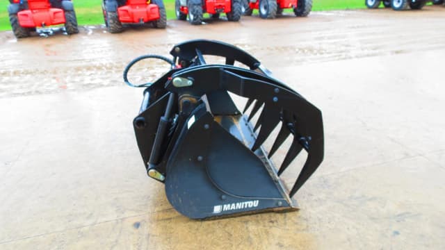 Image of Manitou Grapple Bucket equipment image 4