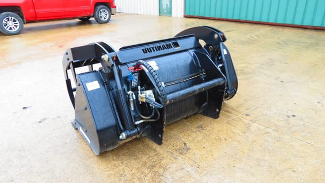 Image of Manitou Grapple Bucket equipment image 2