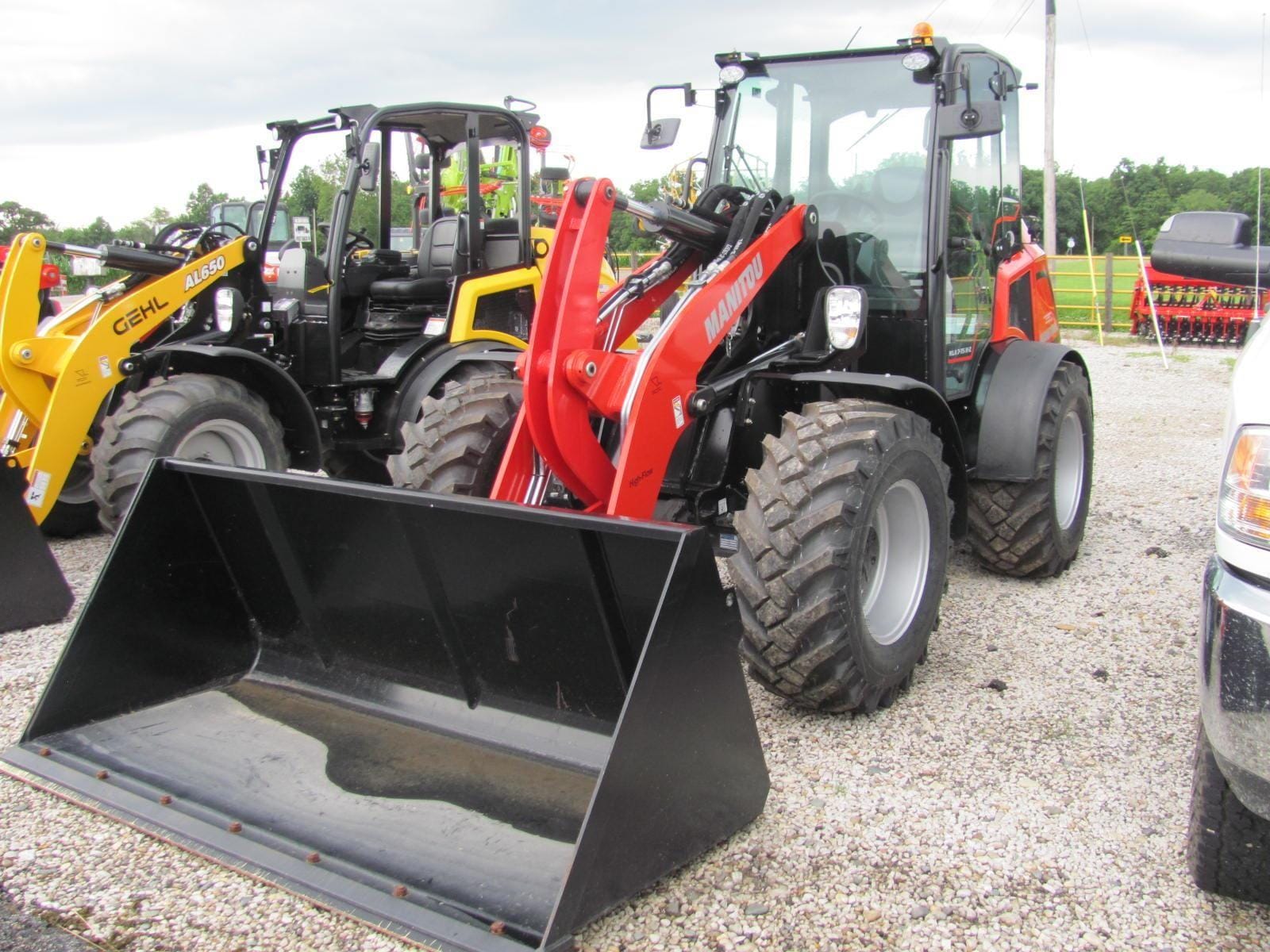 2024 Manitou MLA 7-75 HZ Equipment Image0