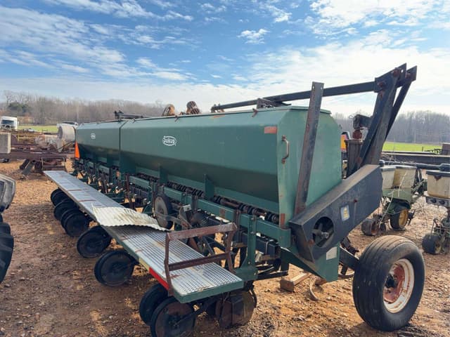 Image of Marliss Undetermined equipment image 4