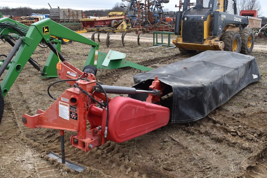 Image of Massey Ferguson 1330 Primary image