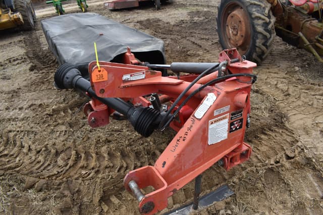 Image of Massey Ferguson 1330 equipment image 3