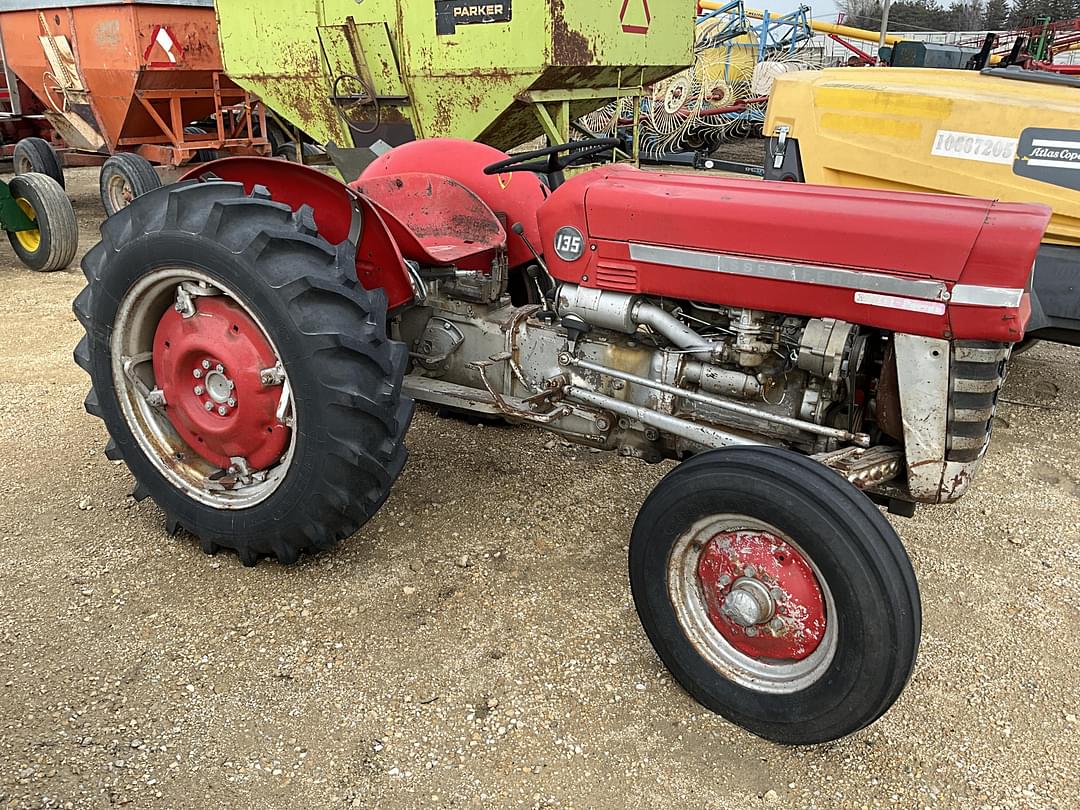 Image of Massey Ferguson 135 Primary image