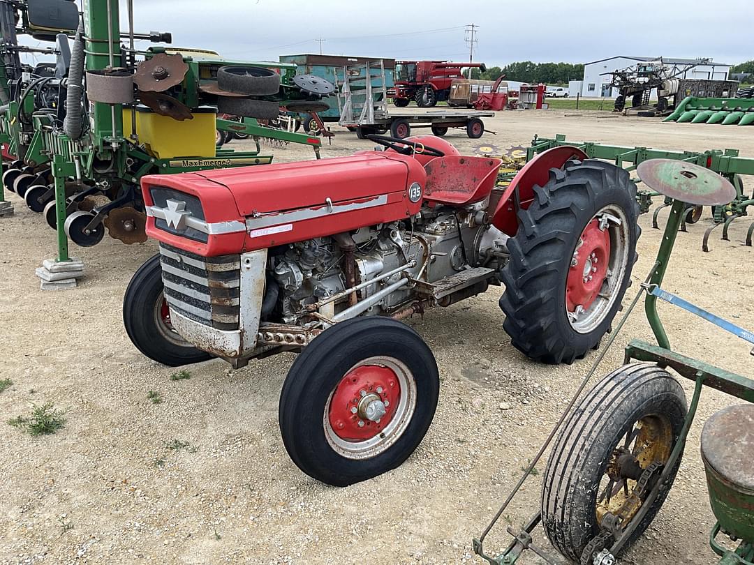 Image of Massey Ferguson 135 Primary image