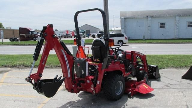 Image of Massey Ferguson GC1723 equipment image 1