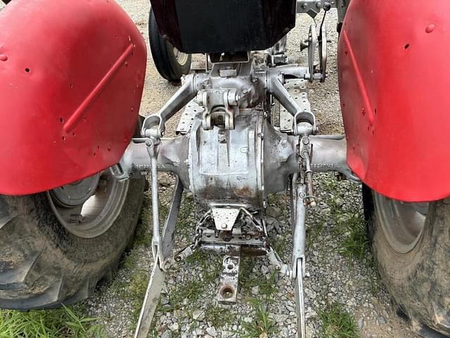Image of Massey Ferguson 230 equipment image 4