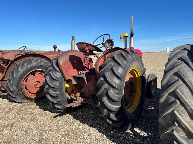 Image of Massey-Harris 44 equipment image 2