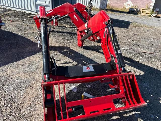 Image of Massey Ferguson 941X equipment image 4