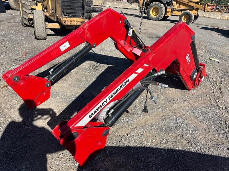 Massey Ferguson 941X Equipment Image0