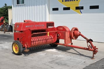 Main image Massey Ferguson 10