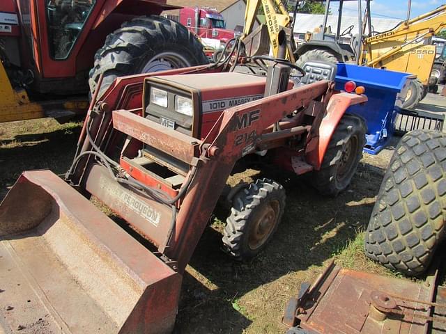 Image of Massey Ferguson 1010 equipment image 4