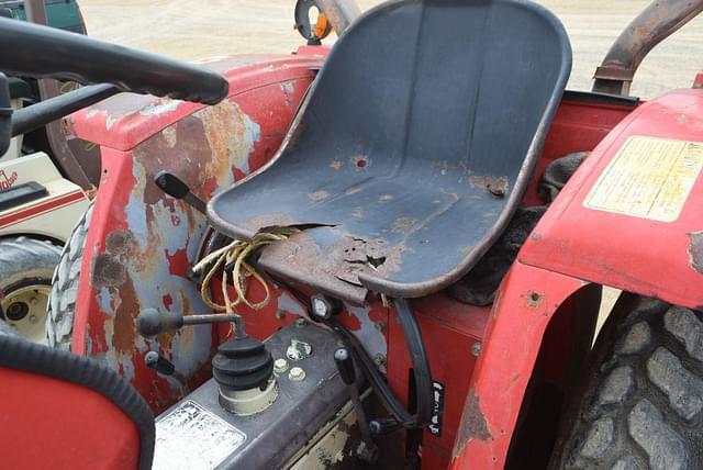 Image of Massey Ferguson 1020 equipment image 4