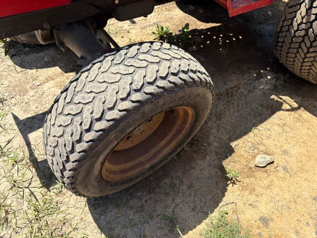 Image of Massey Ferguson 1020 equipment image 4