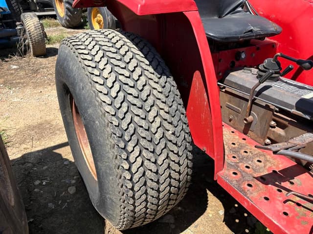 Image of Massey Ferguson 1020 equipment image 3