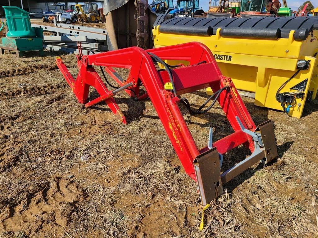 Massey Ferguson 102 Equipment Image0