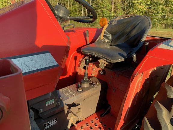 Image of Massey Ferguson 1030 equipment image 4