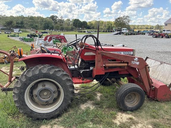 Image of Massey Ferguson 1030 equipment image 3
