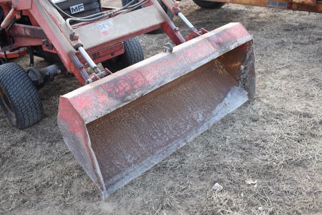 Image of Massey Ferguson 1030 equipment image 3