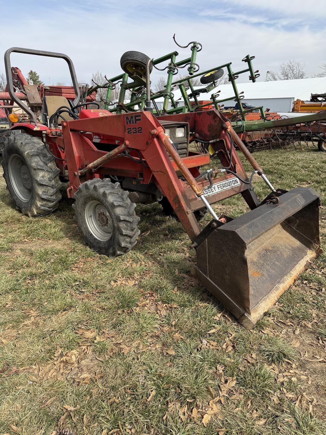Image of Massey Ferguson 1040 Image 1