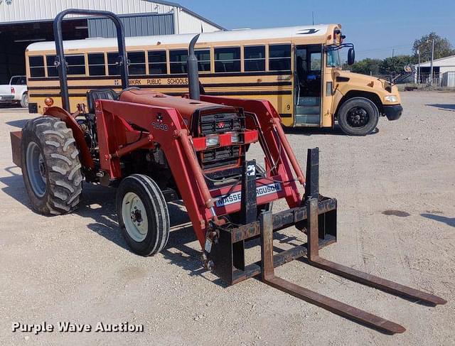 Image of Massey Ferguson 1040 equipment image 2